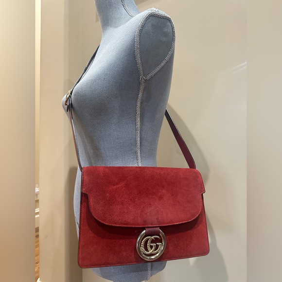 Gucci
Double G Torchon Marmont Scarf Ring Bag - Picture 1 of 16